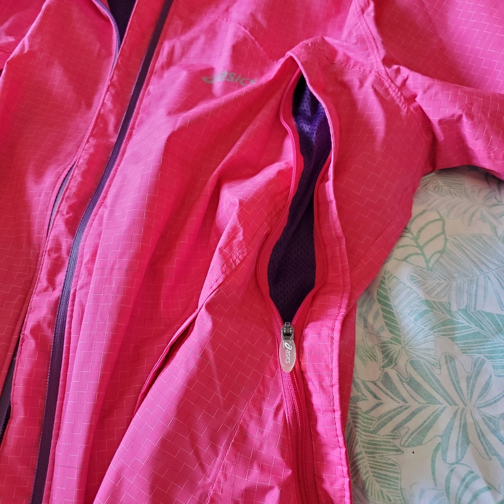 Coat - Picture 4 of 11